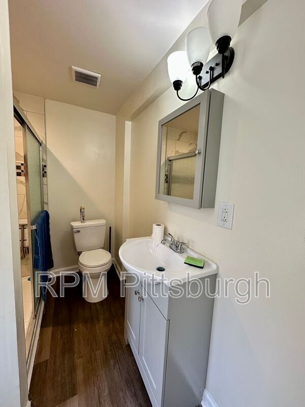 Building Photo - 514 North Ave