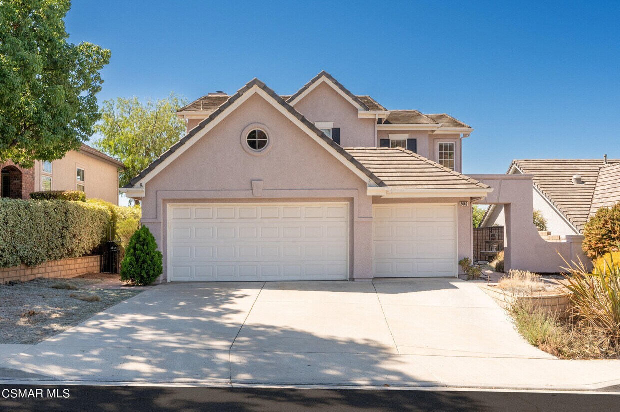 Primary Photo - 2440 Gillingham Cir