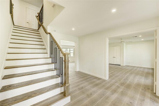Building Photo - 3826 Glenheather Dr
