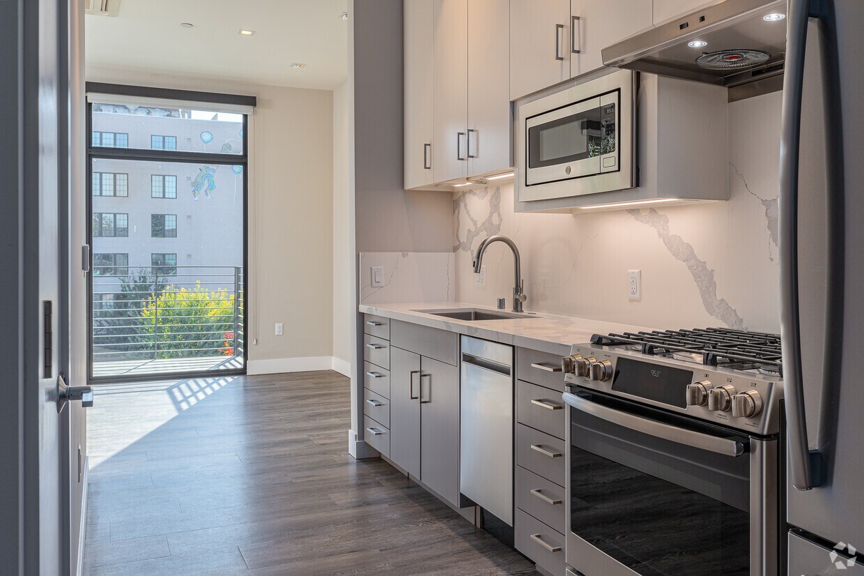 The Carlaw Apartments in Sacramento, CA