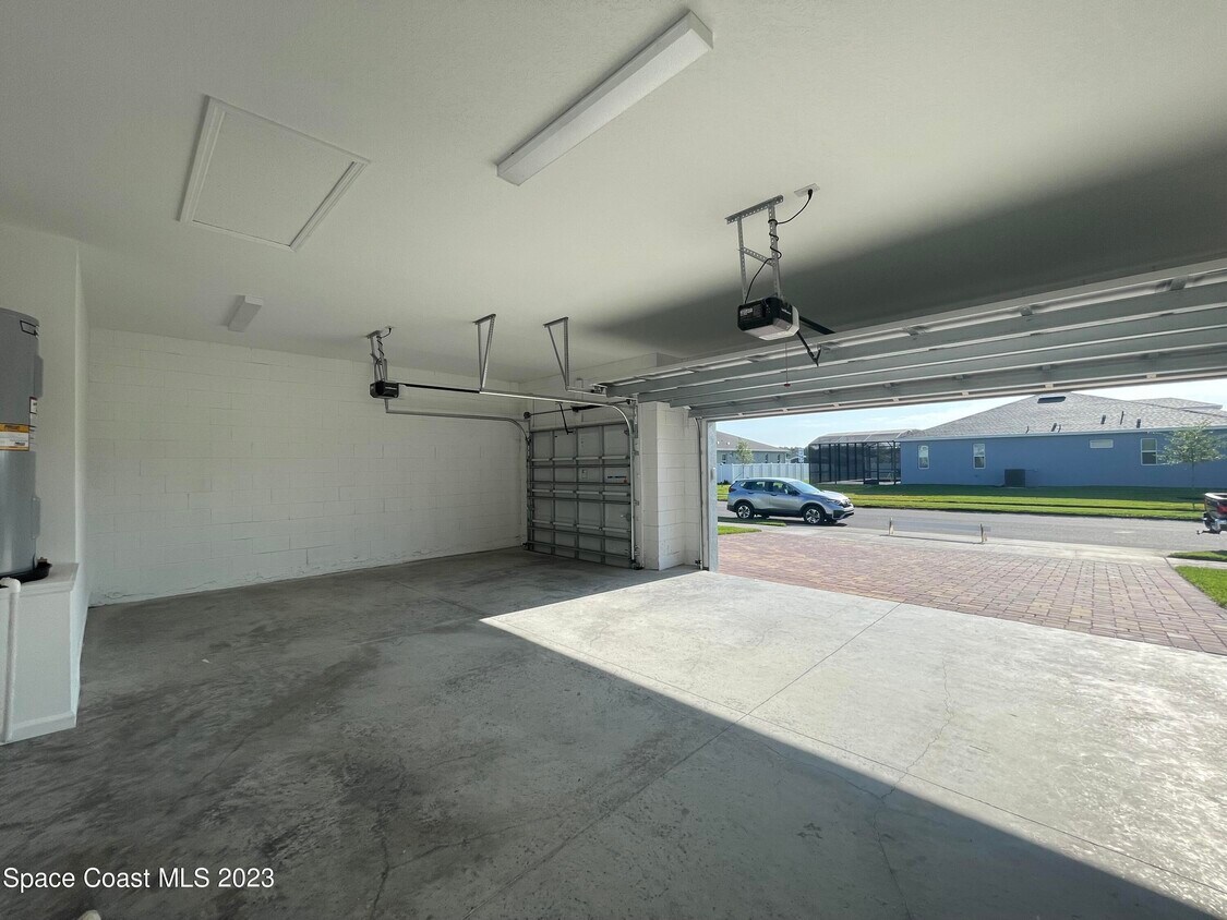 Foto del edificio - 414 Loymer Cir