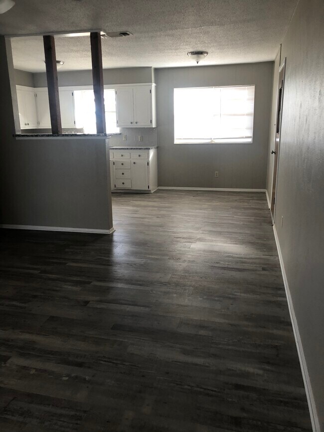 508 Poplar St, Levelland, TX 79336 House Rental in Levelland, TX