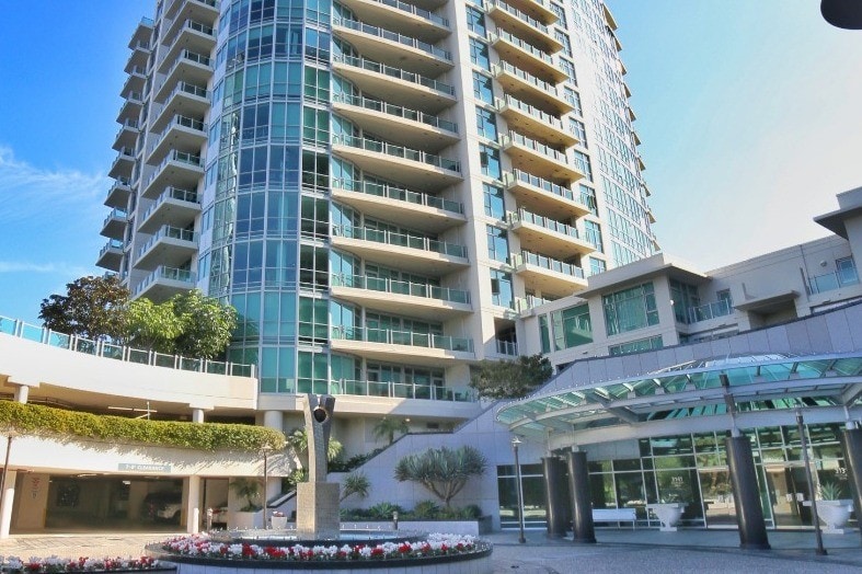 Foto principal - 3141 Michelson Dr