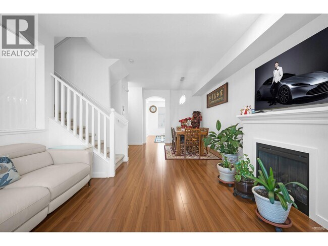 Photo du bâtiment - 7288 Heather St