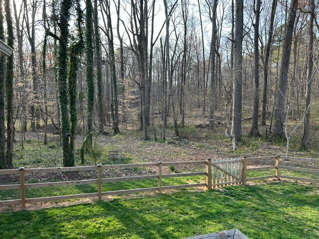 Foto del edificio - 4879 Brickyard Ln