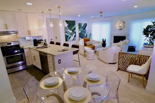 Foto del edificio - 4702 Fulton Ave
