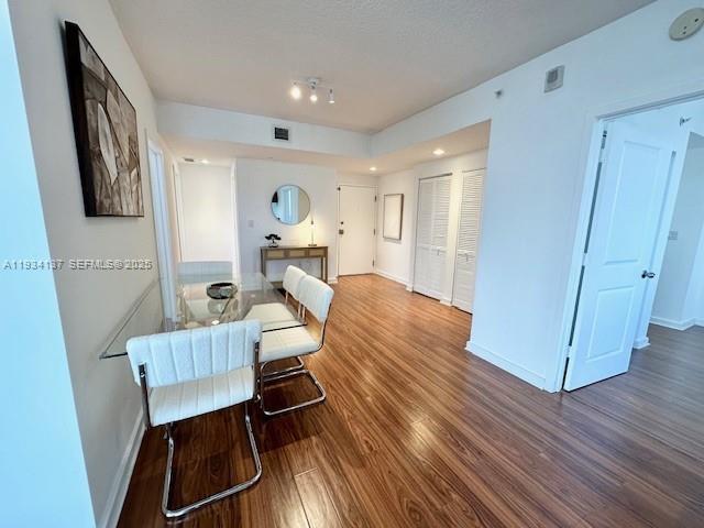 Foto del edificio - 601 NE 23rd St