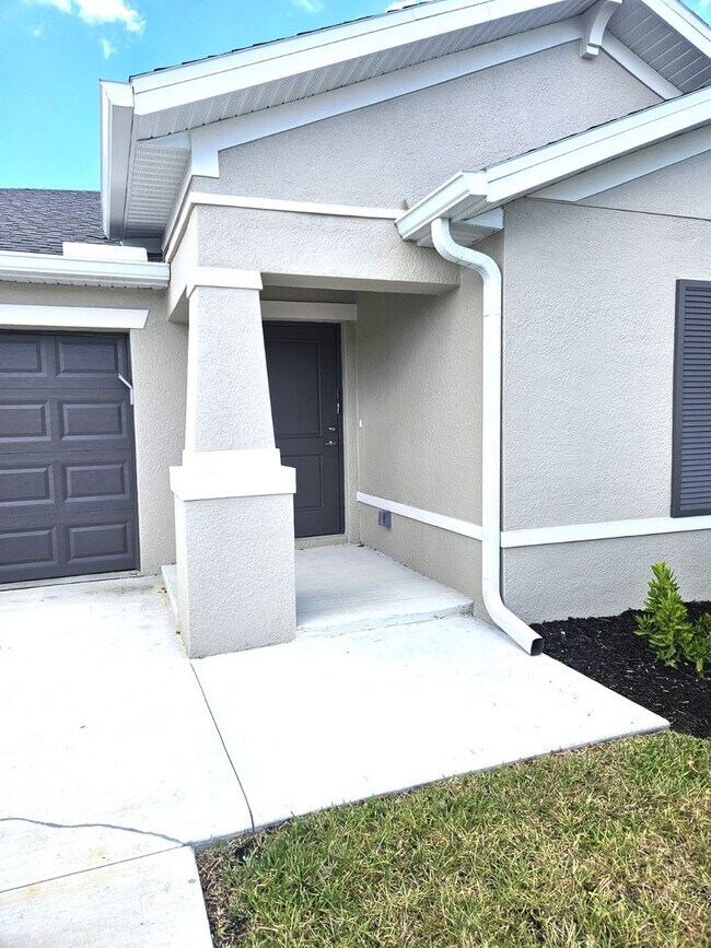 Building Photo - Brand New Rotonda home