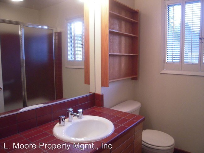 Building Photo - 812 Cabana Ln