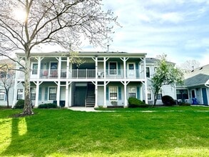 Building Photo - 196 Wycoff Way W