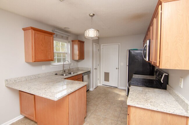 Building Photo - 1912 Portview Dr