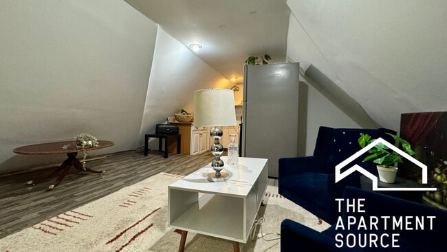 Building Photo - 1822 N Kedvale Ave