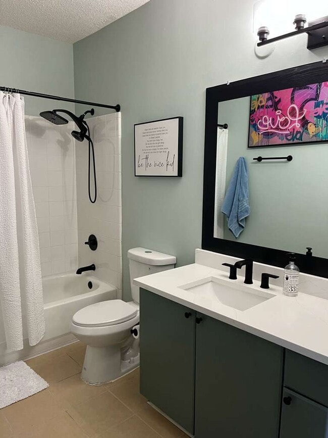 Building Photo - 10 Perimeter Summit Blvd