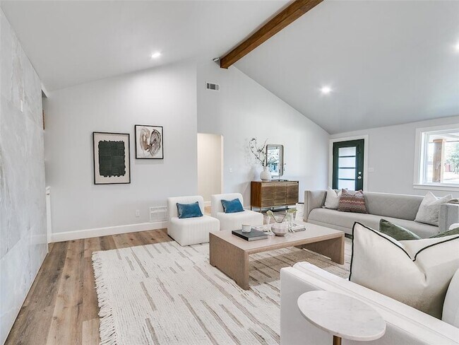 Foto del edificio - 2101 NW 60th St