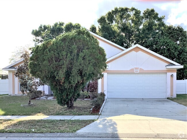 Building Photo - 2808 Berkshire Cir