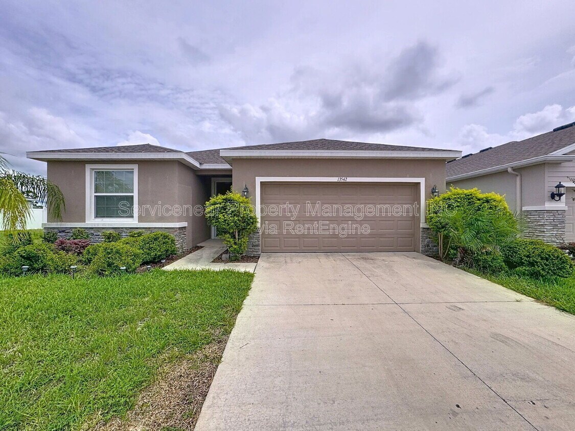 Foto principal - 13542 Golden Lime Ave