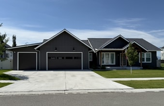 Building Photo - 116 Owl Lp