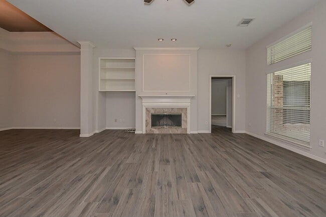 Building Photo - 2387 Marina View Way