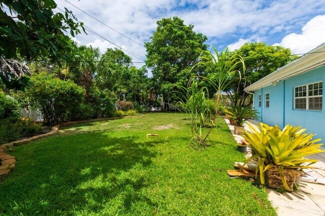 Photo - 145 SE 3rd Ave House