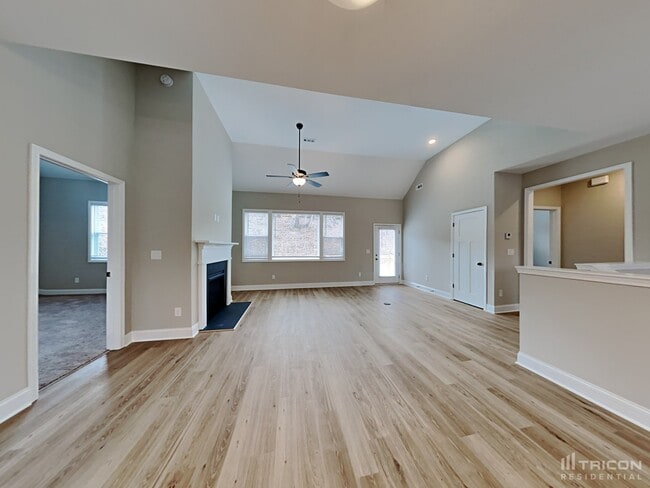 Building Photo - 317 Arbor Cir