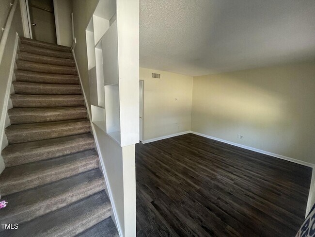 Foto del edificio - 120 Byrum St