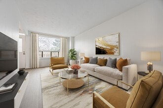 Building Photo - 145 Elinor Avenue