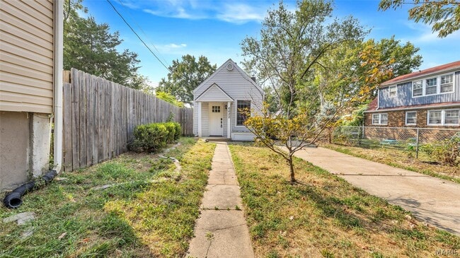 Building Photo - 6622 Crest Ave