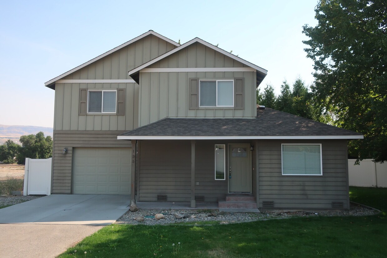 135 S Cove Ave Wenatchee, WA 98801 Alquileres en Wenatchee, WA