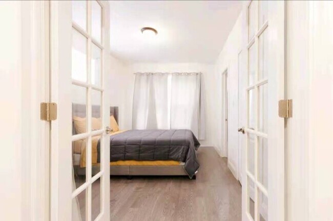 Foto del edificio - 30 Pleasant Pl