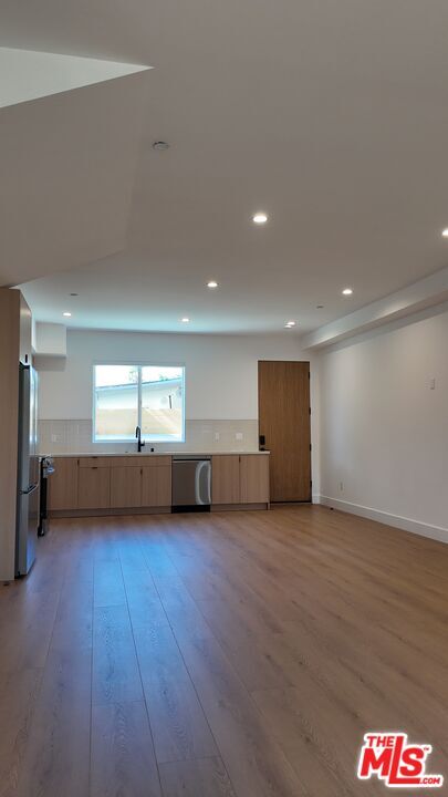 Building Photo - 5248 Auckland Ave