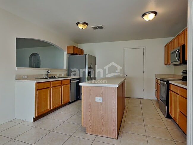 Building Photo - 10619 Opus Dr