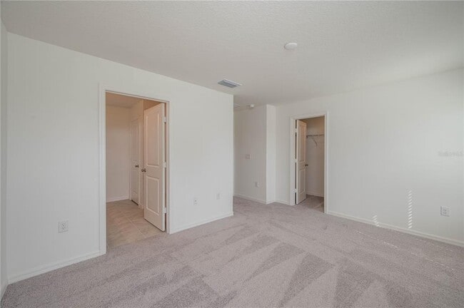 Foto del edificio - 622 Meadows Edge Pl