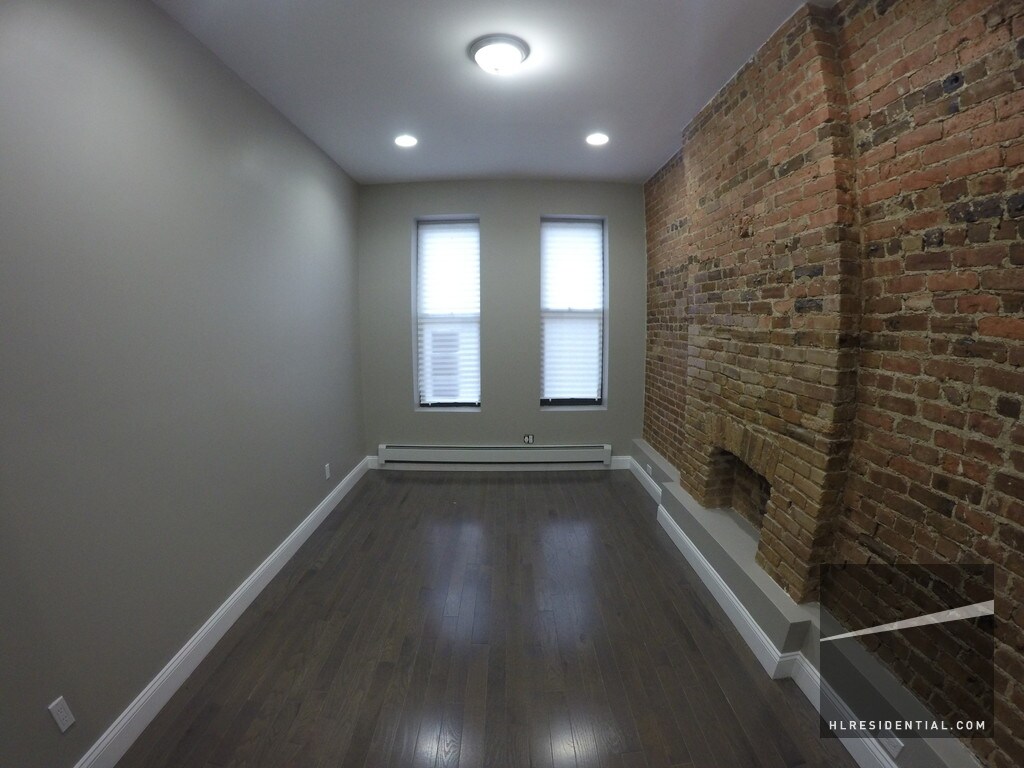 Primary Photo - 730 Sackett St