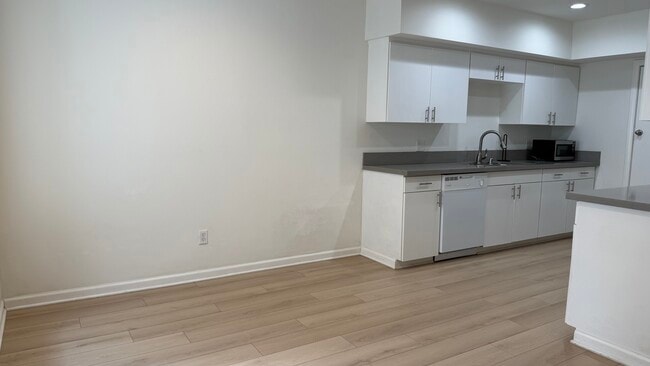 Foto del edificio - 11725 Lemay St