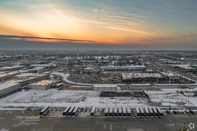 Cleveland Hopkins International Airport is only a couple of minutes away from Parma Heights.