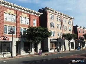 Building Photo - 411 N Main St