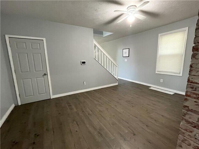 Foto del edificio - 4 br, 2 bath House - 404 Wabana St