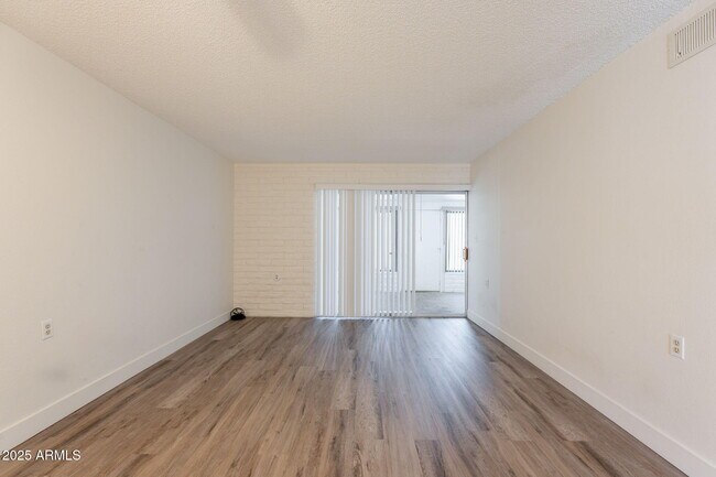 Foto del edificio - 13001 N 113th Ave