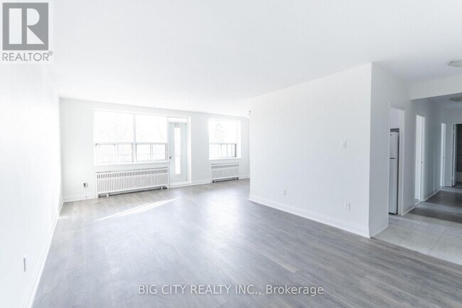 Building Photo - 29 Upper Canada Dr