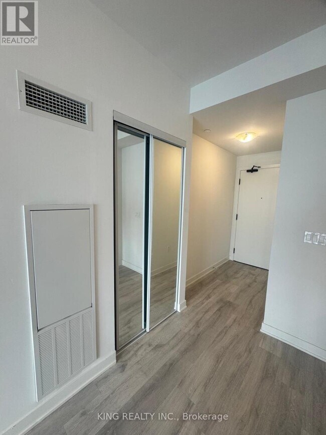 Photo du bâtiment - 135-LPH2135 Lower Sherbourne St