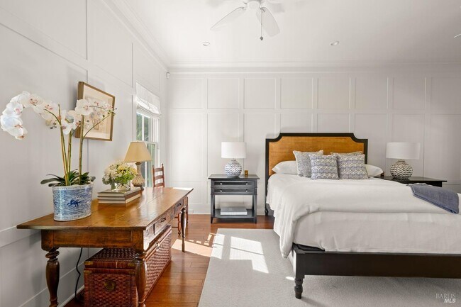 Foto del edificio - 989 Rutherford Rd