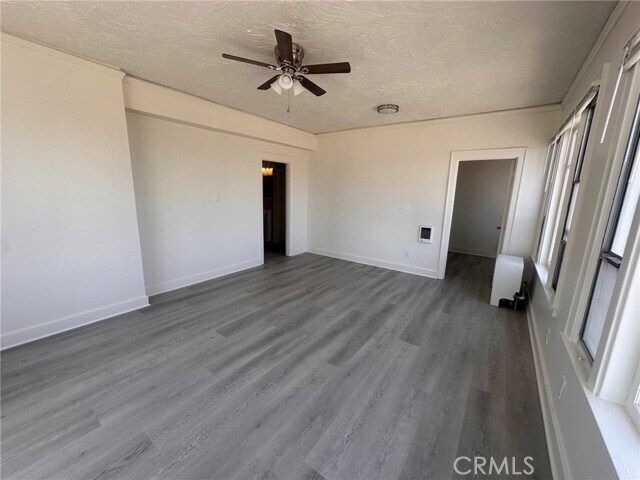Foto del edificio - 360 W Ocean Blvd
