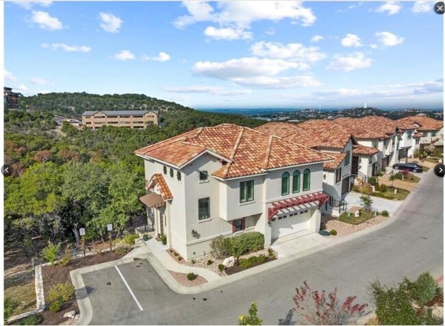 Building Photo - 201 Honey Creek Ct