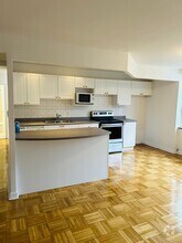 Kitchen - Rosedale Ravine Apartments