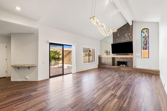 Foto del edificio - 73416 Irontree Dr