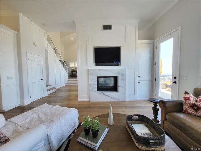 Foto del edificio - 6206 E Cliffway Dr