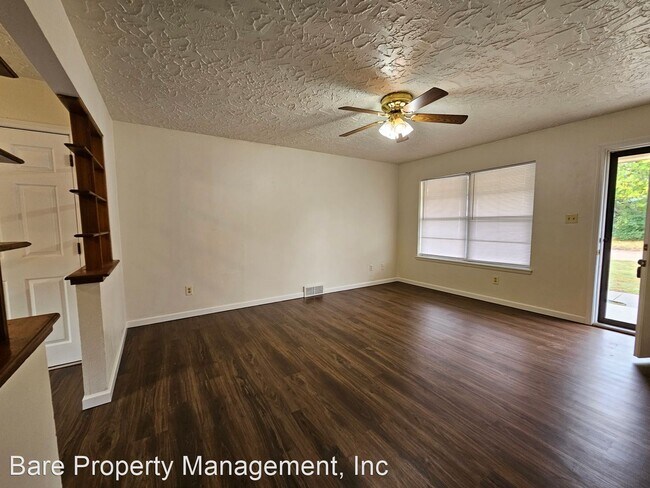 Building Photo - 3 br, 1 bath House - 912 Barbour Avenue