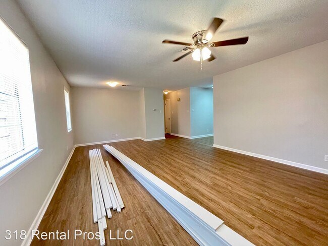 Building Photo - 3 br, 1.5 bath House - 1205 Gilman St.