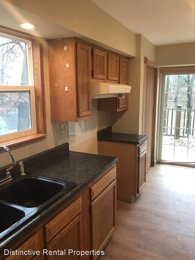 Building Photo - 1 br, 1.5 bath House - 12312 Horseshoe Bend
