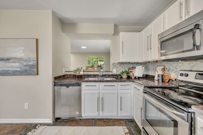 Foto del edificio - 2830 Keltic Ct